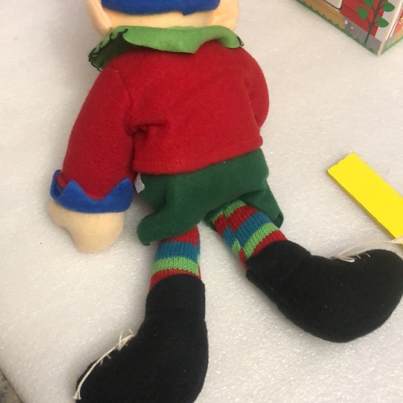Hobby Lobby Elf - Picture 7 of 12